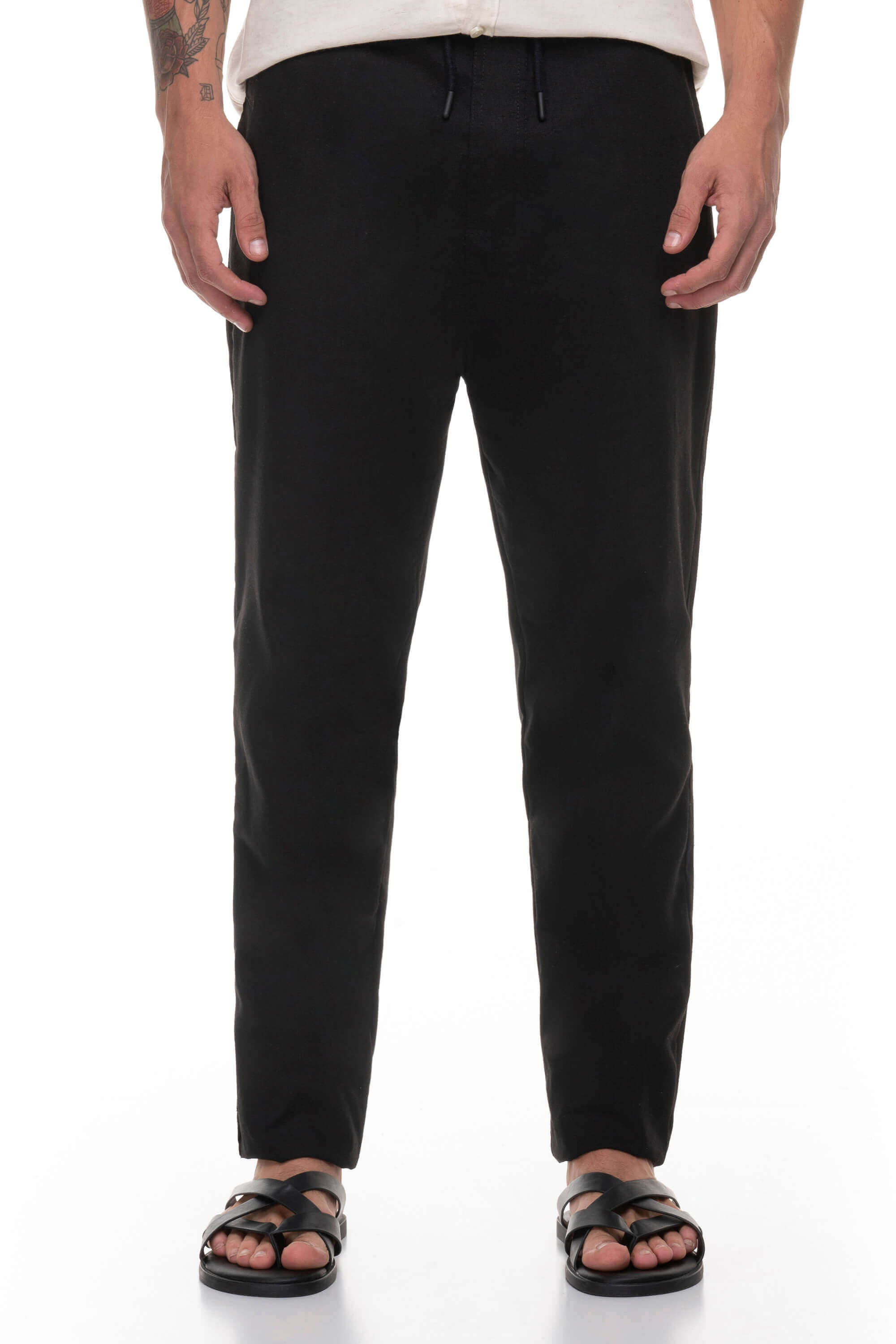 calca-linho-laidback-preto-1739842498