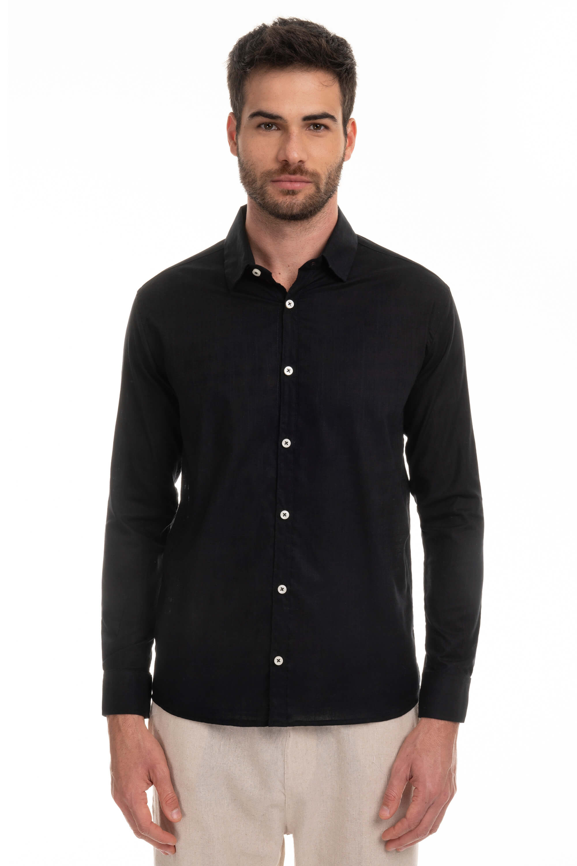 camisa-manga-longa-leve-masculina-preto-drazzo-331020-7021604